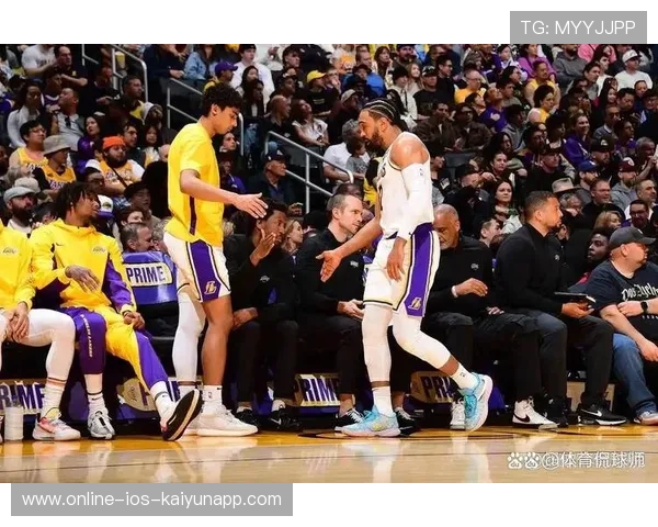 8分36秒再创佳绩！杨瀚森超越孙悦，末节成“吉祥物”